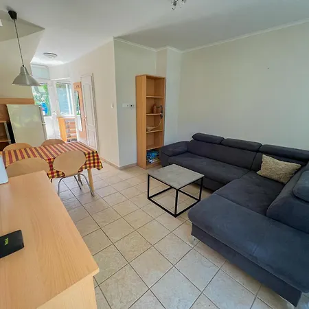 Retro Family Apartment Siofok